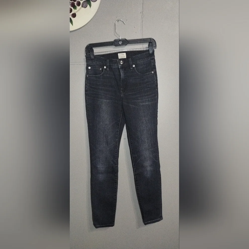 J. Crew Women's Black Wash Skinny Jeans Size (26)